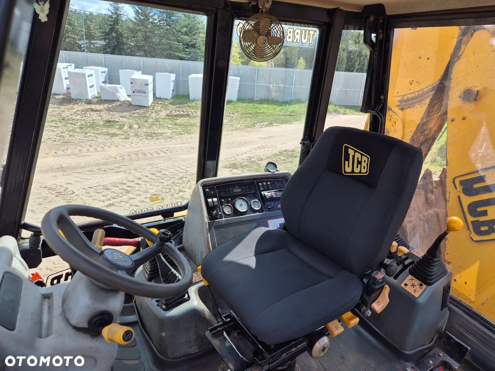 JCB 3cx - 6