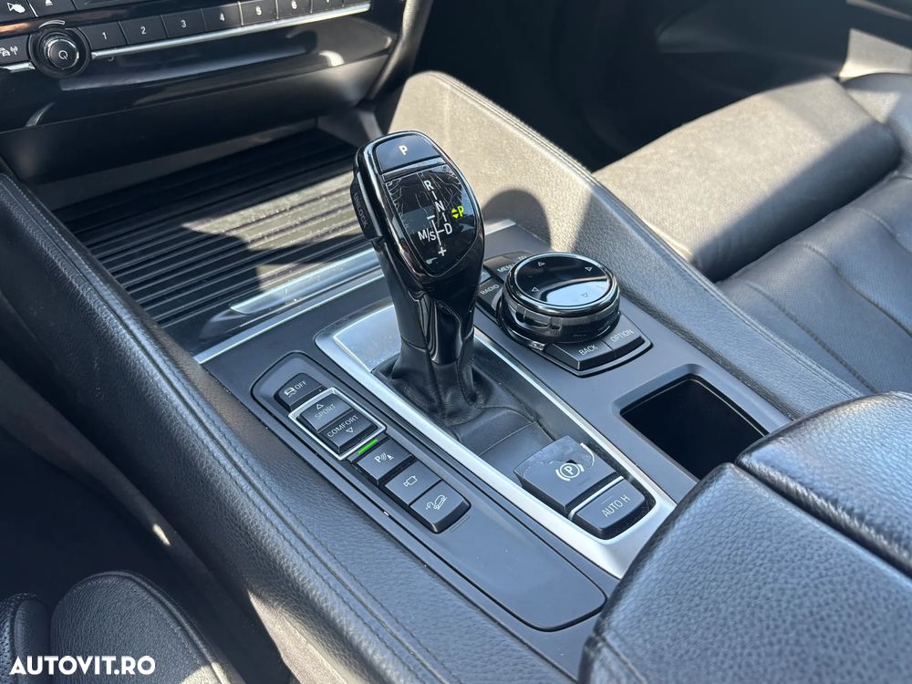 BMW X6 xDrive30d - 16