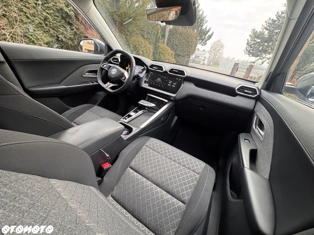 MG ZS 1.5 HEV+ Excite - 23