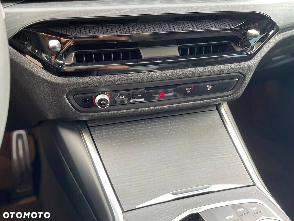 BMW Seria 3 - 25