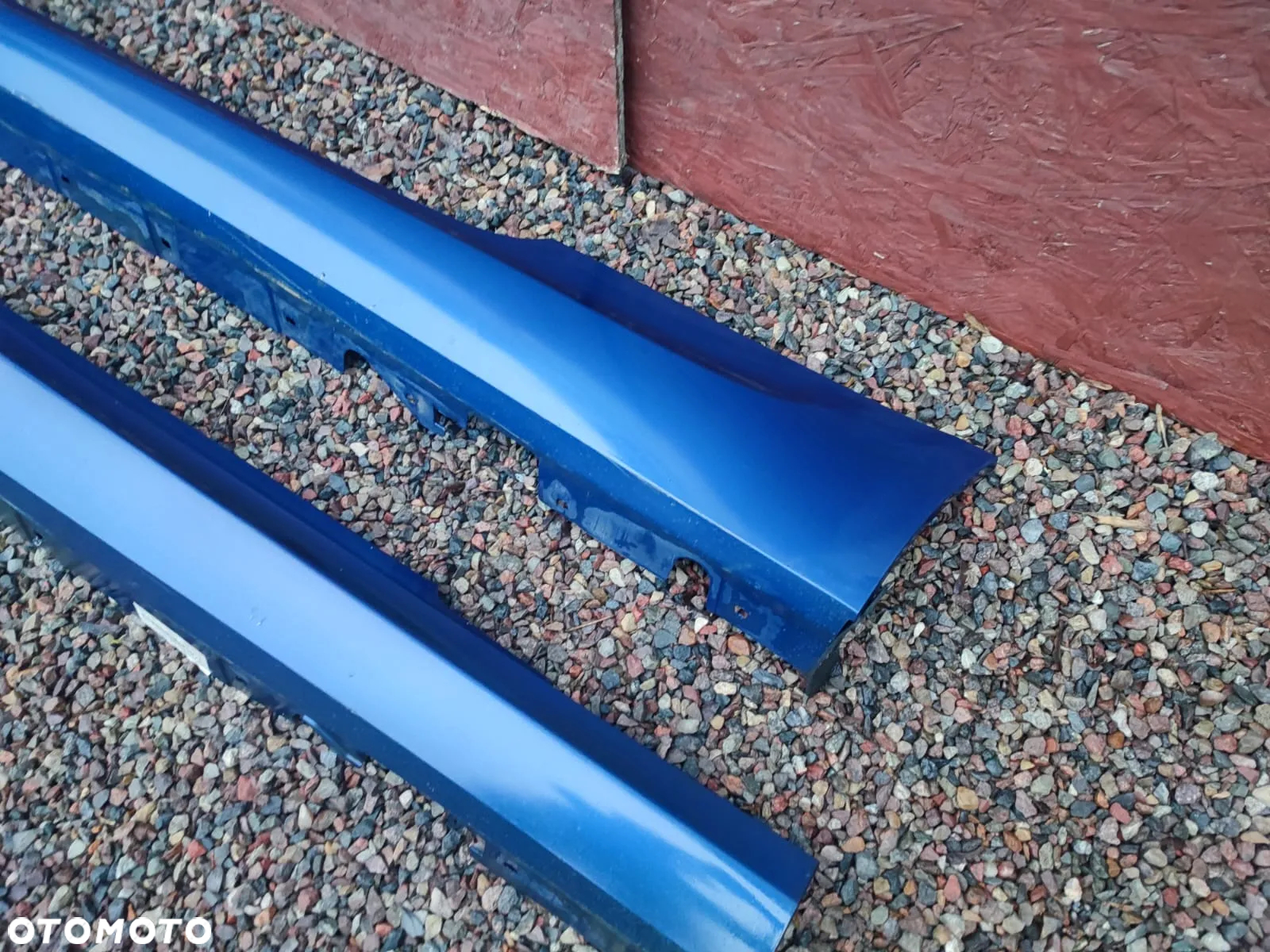 BMW E92 / E92 LCI / E93 / E93 LCI, ORYGINALNE NAKŁADNI NA PROGIM-PAKIET LEWA + PRAWA, W KOL. LE MANS BLAU METALIC 381. O NR: 7 173 919 / 7 173 920 / 8 041 198 / 8 041 197 OEM. W BARDZO DOBRYM STANIE. - 6