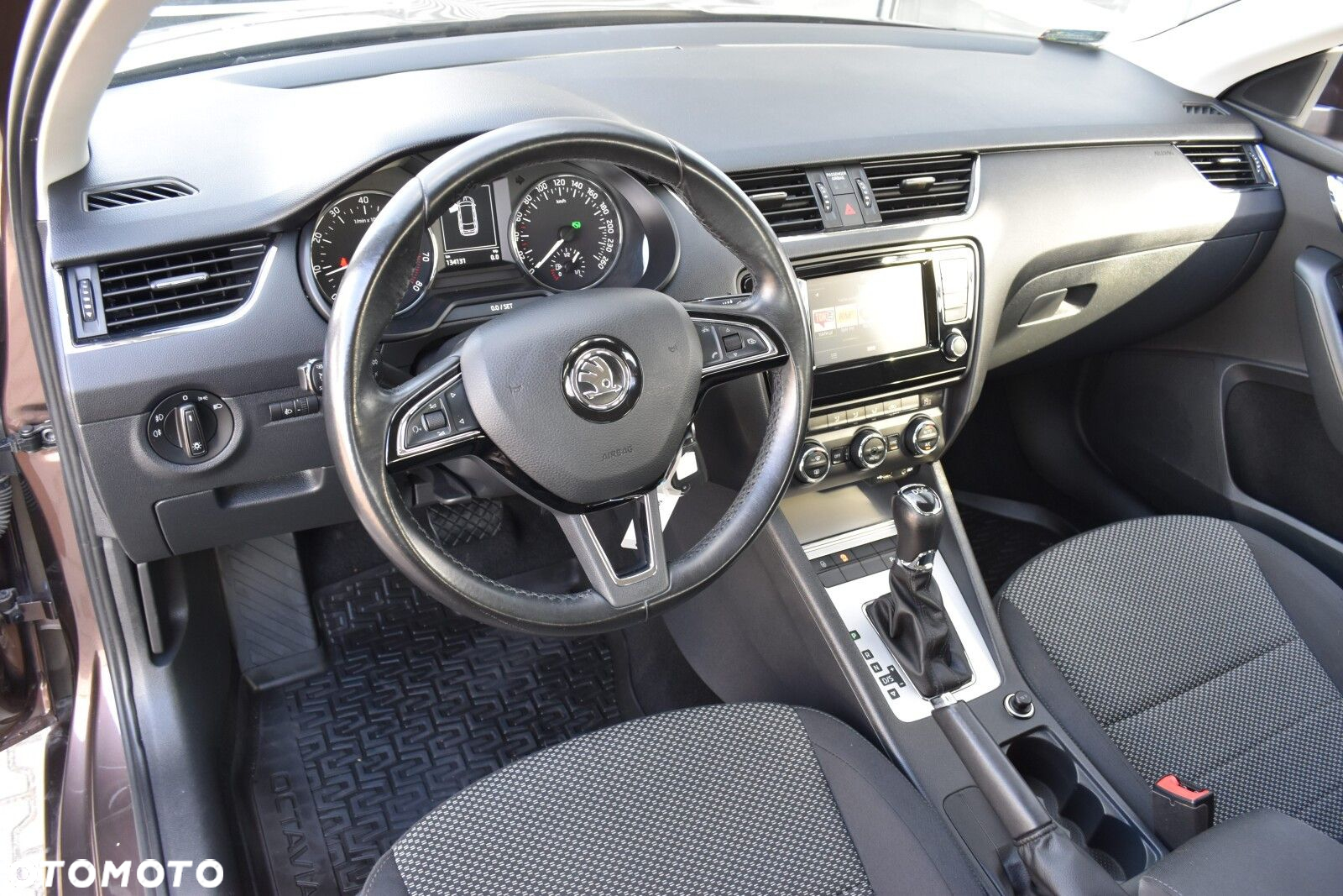 Skoda Octavia 1.4 TSI Ambition DSG - 10