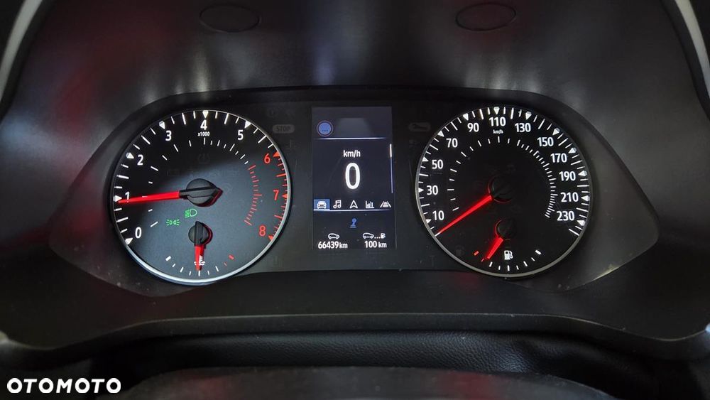 Renault Captur TCe Mild Hybrid 140 GPF TECHNO - 27