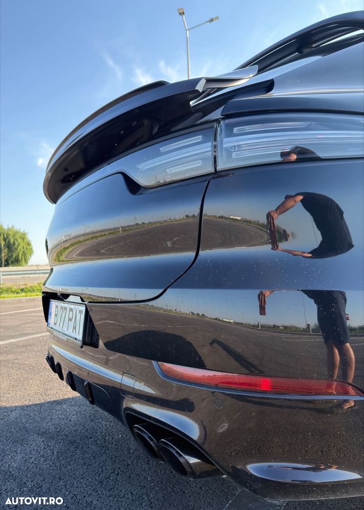 Porsche Cayenne - 11