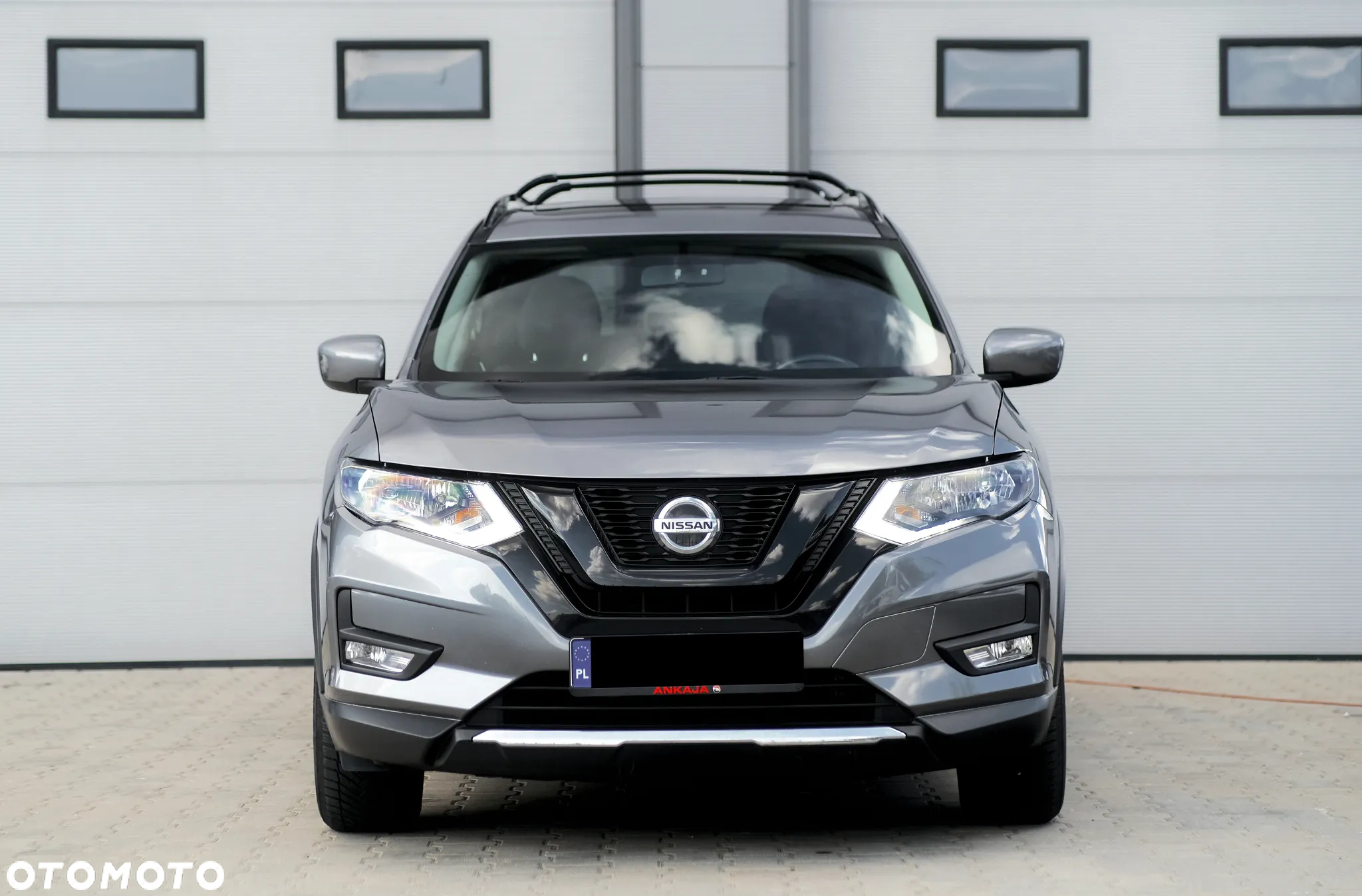 Nissan Rogue - 4