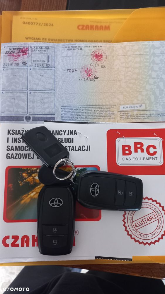 Toyota Corolla 1.8 Hybrid Comfort - 19