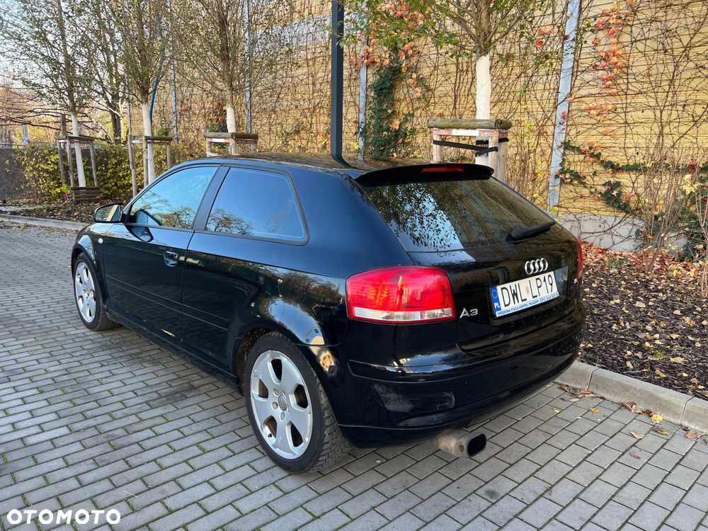 Audi A3 3-drzwiowe 1.6 Ambition - 6