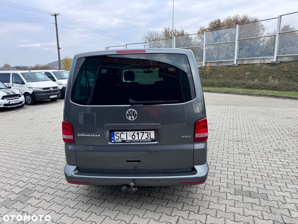 Volkswagen Caravelle - 8
