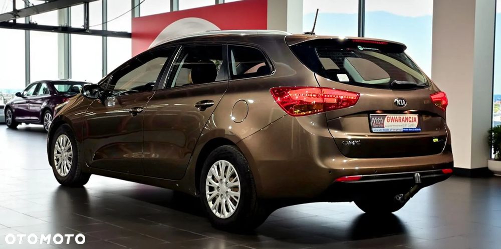 Kia Ceed 1.6 GDI ISG SW Dream Team Edition - 5