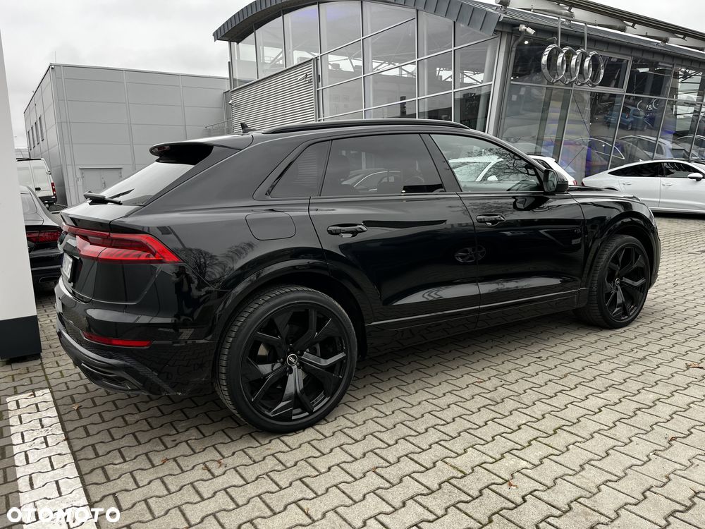 Audi Q8 - 6