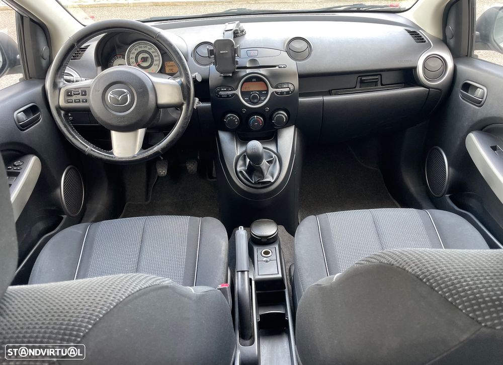 Mazda 2 1.3 MZR Exclusive - 11