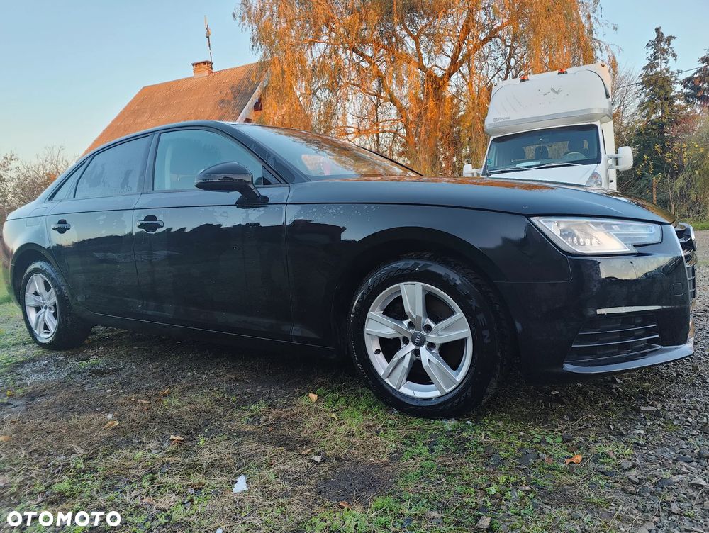 Audi A4 Limousine 1.4 TFSI S tronic sport - 17
