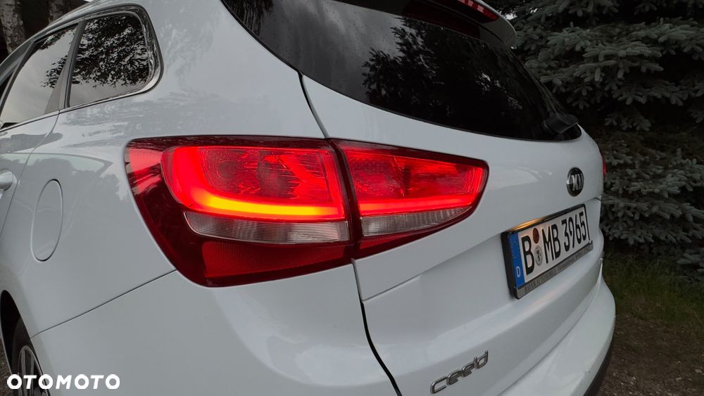 Kia Ceed - 29