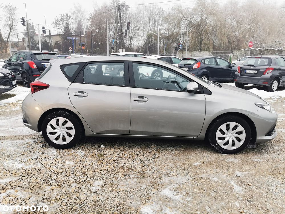 Toyota Auris 1.33 Dual-VVT-i Life - 2