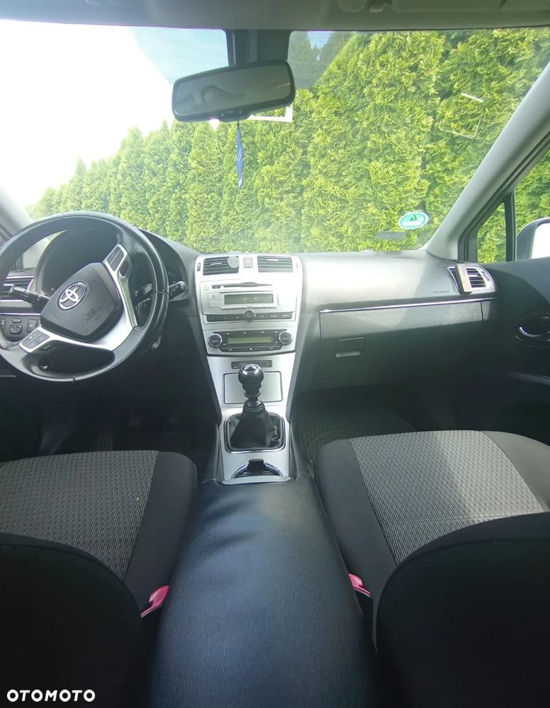 Toyota Avensis 2.0 D-4D Active - 9