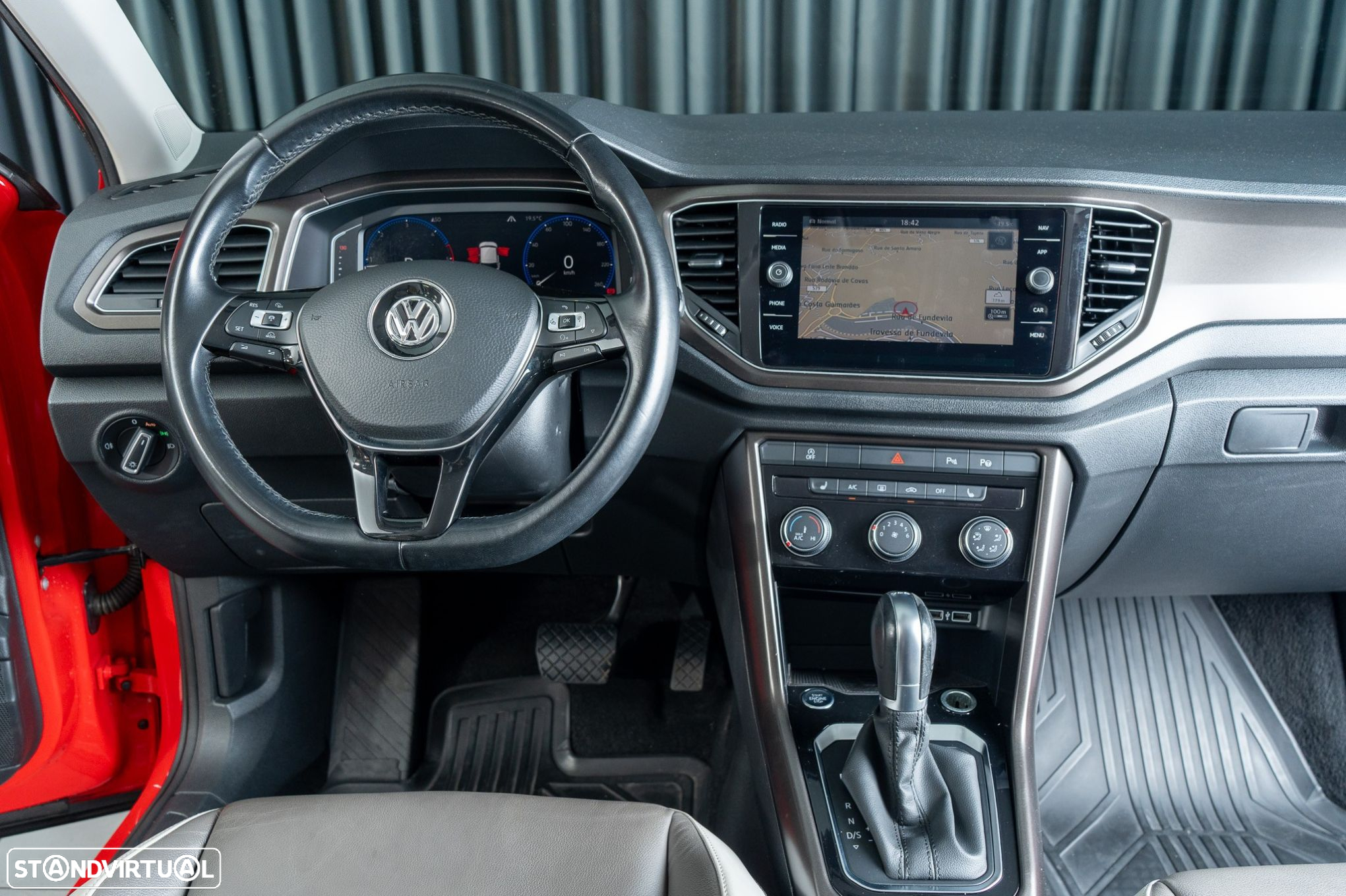 VW T-Roc 2.0 TDI SCR 4MOTION DSG Sport - 42