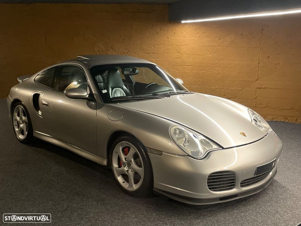 Porsche 911 (996) - 1