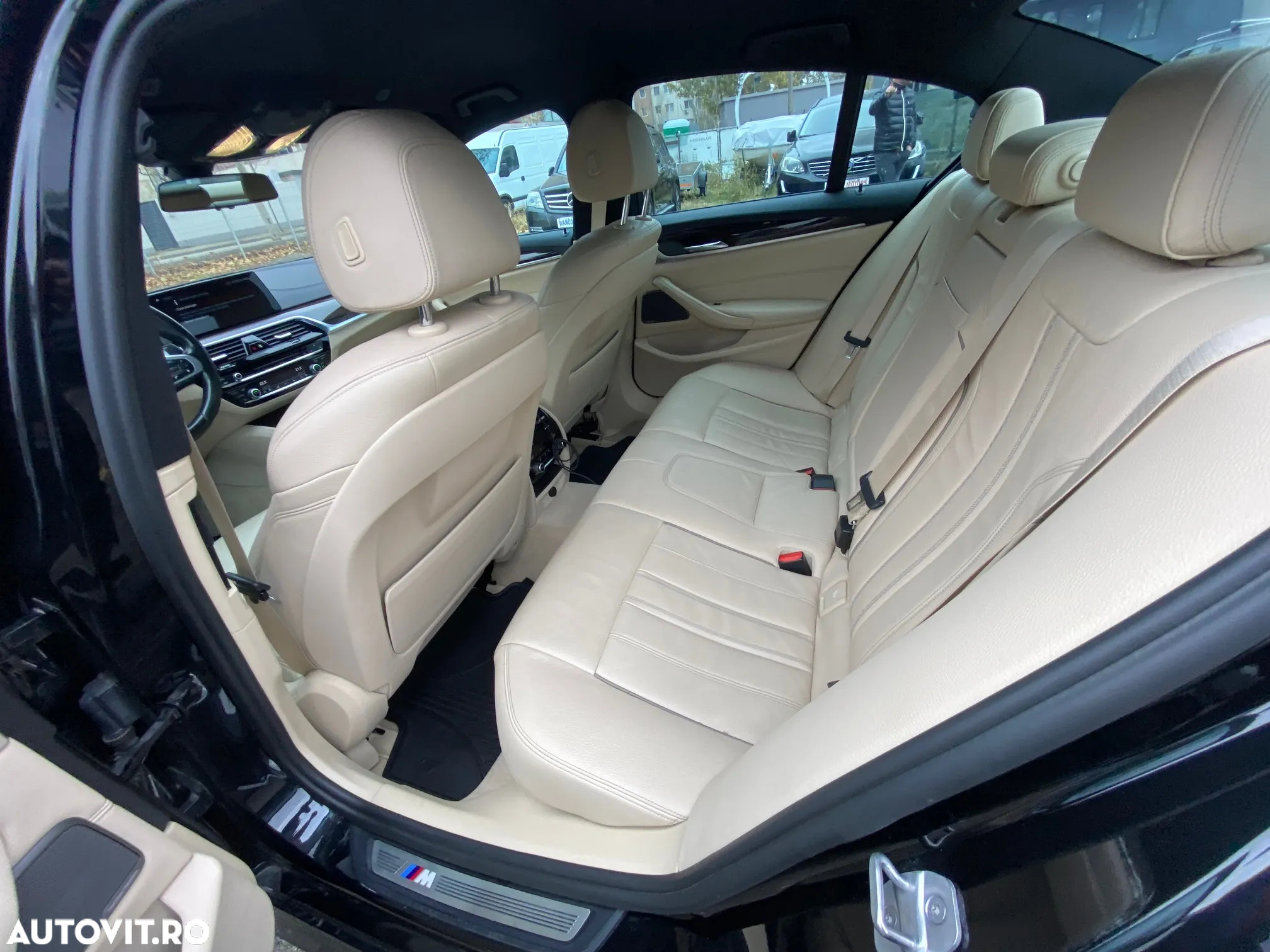 BMW Seria 5 530d xDrive AT - 19