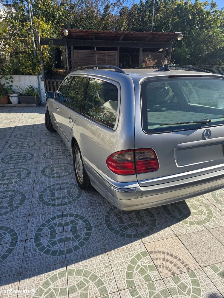 Mercedes-Benz E 320 CDi Avantgarde - 4