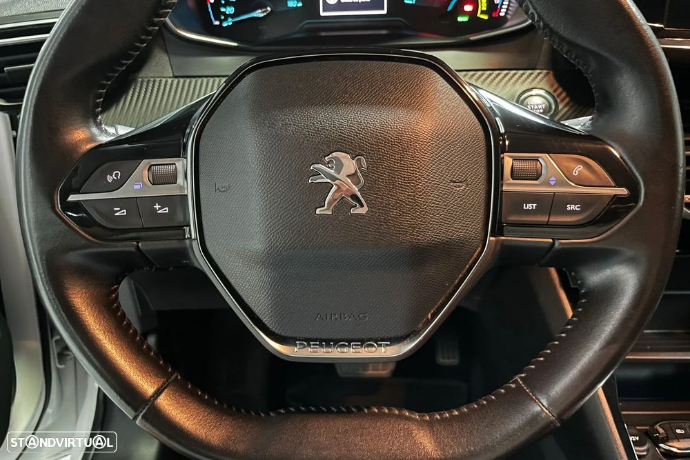 Peugeot e-208 - 46