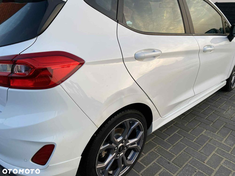 Ford Fiesta 1.5 TDCi S&S ST-LINE X - 29