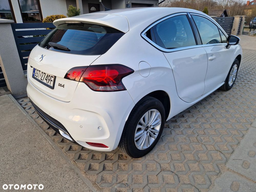 DS Automobiles DS 4 - 12