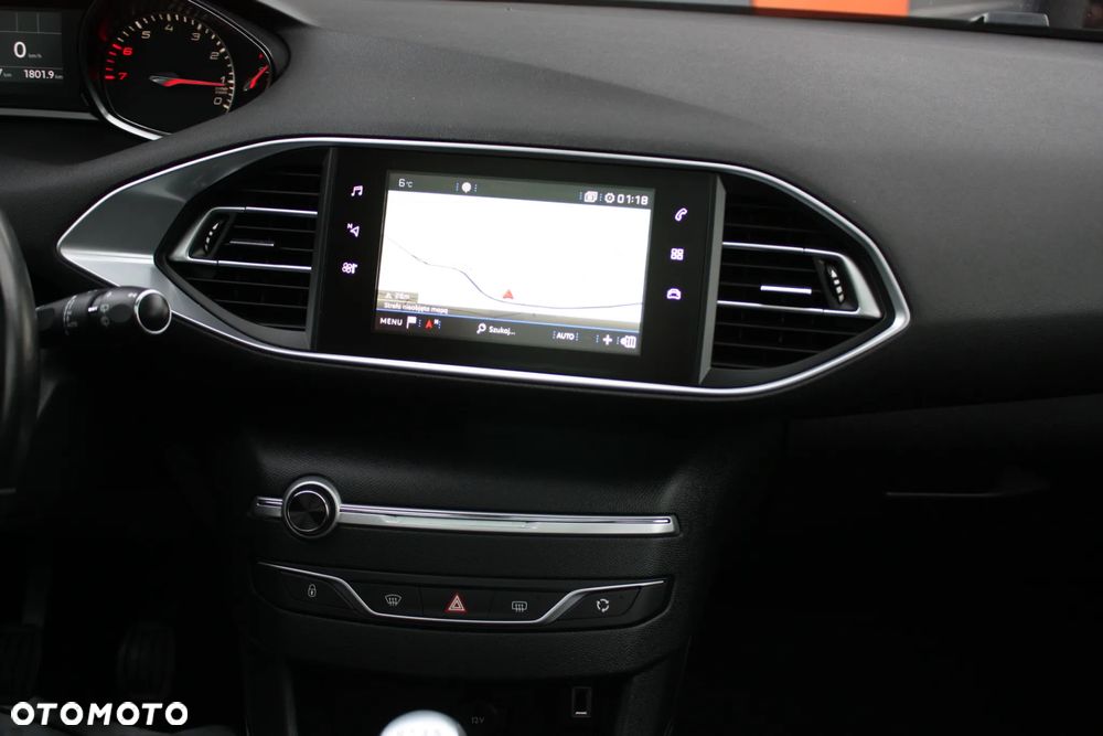 Peugeot 308 PureTech 130 Stop & Start Allure - 23