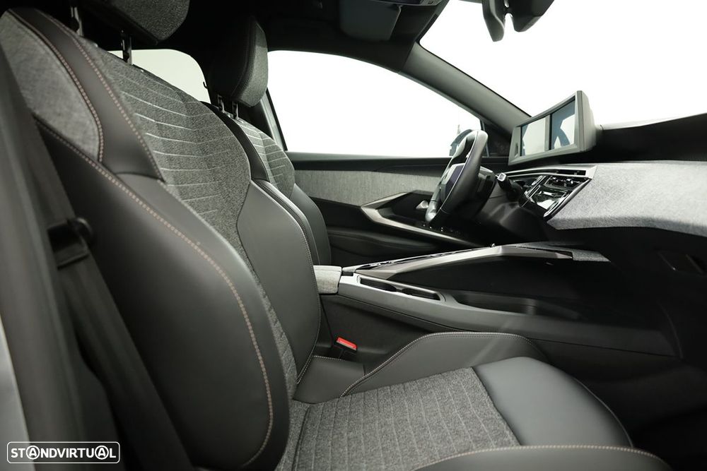 Peugeot 3008 1.2 Hybrid Allure e-DCS6 - 18