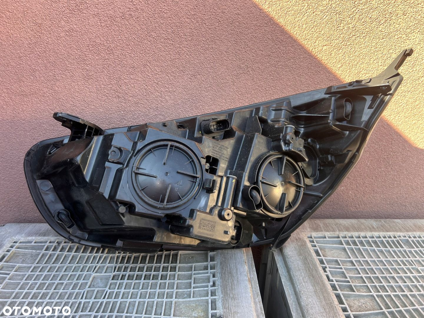 Lampa przednia FORD TRANSIT CUSTOM LIFT ZWYKŁA PRAWA EUROPA - 2