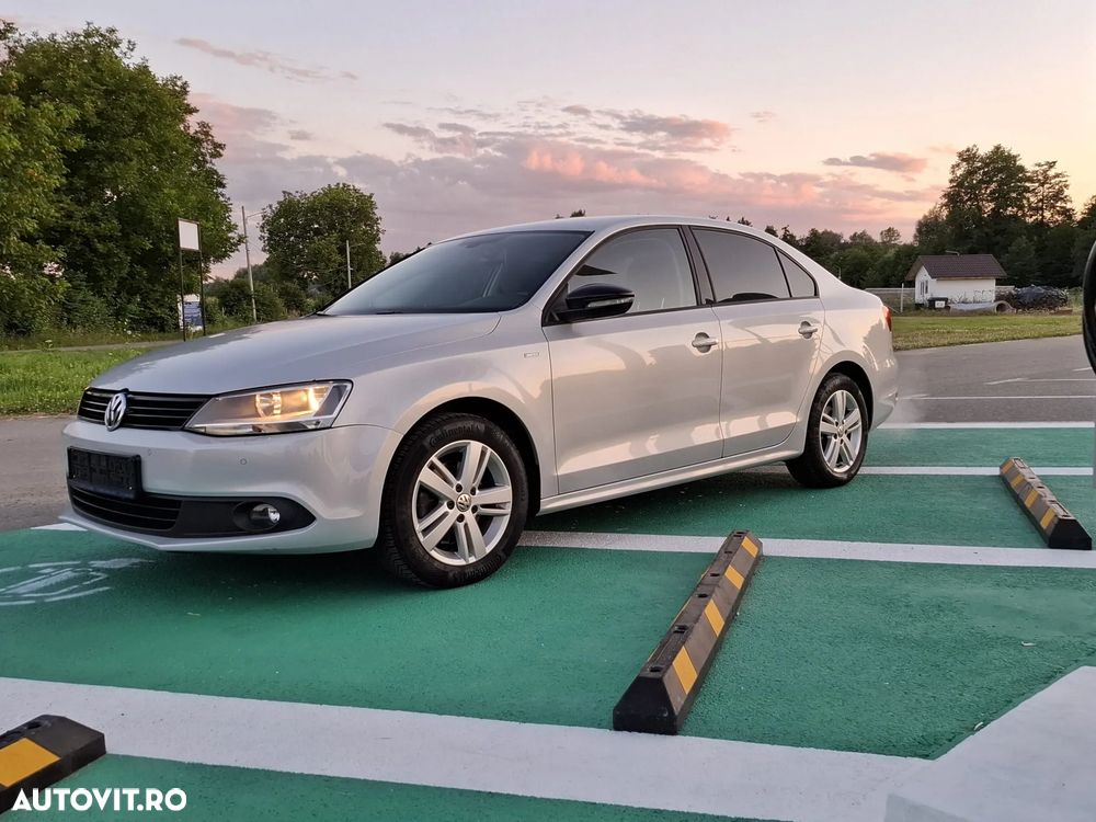 Volkswagen Jetta 1.2 TSI Match - 3