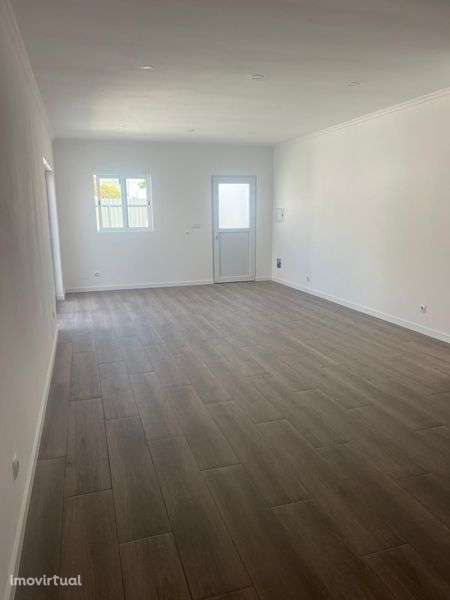 T1 para arrendamento em Fernão Ferro, Seixal - Grande imagem: 4/9