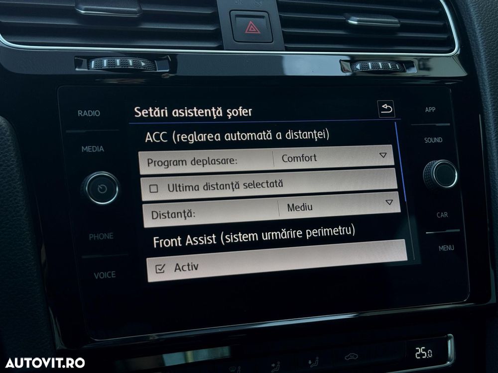 Volkswagen Golf - 15