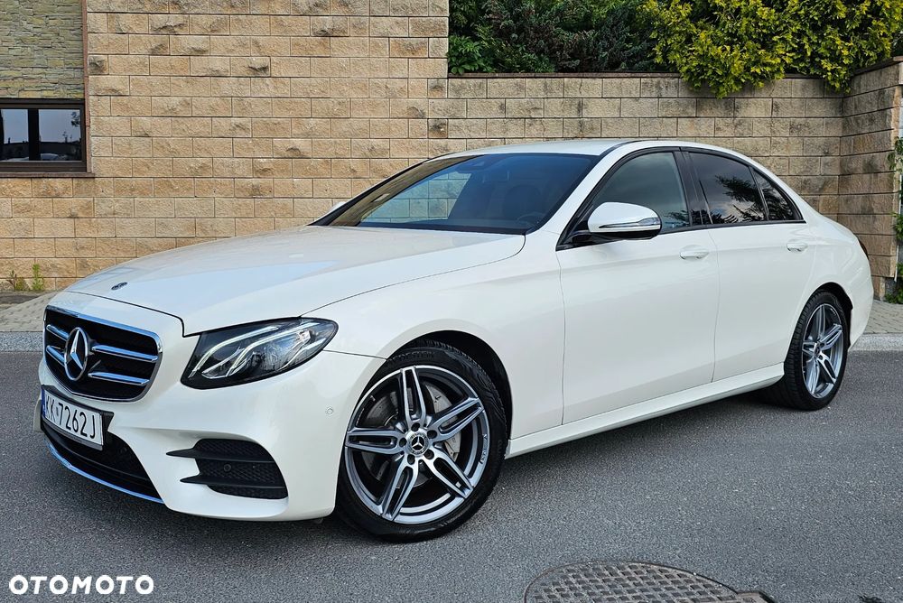 Mercedes-Benz Klasa E 200 9G-TRONIC AMG Line - 1