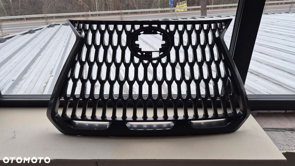 ATRAPA GRILL ZDERZAKA LEXUS NX II 53111-78181