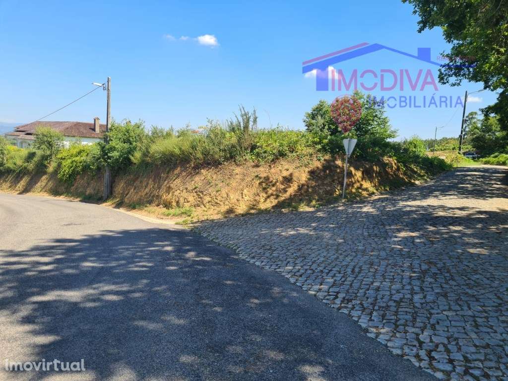 Terreno com possibilidade de construção - Grande imagem: 4/6