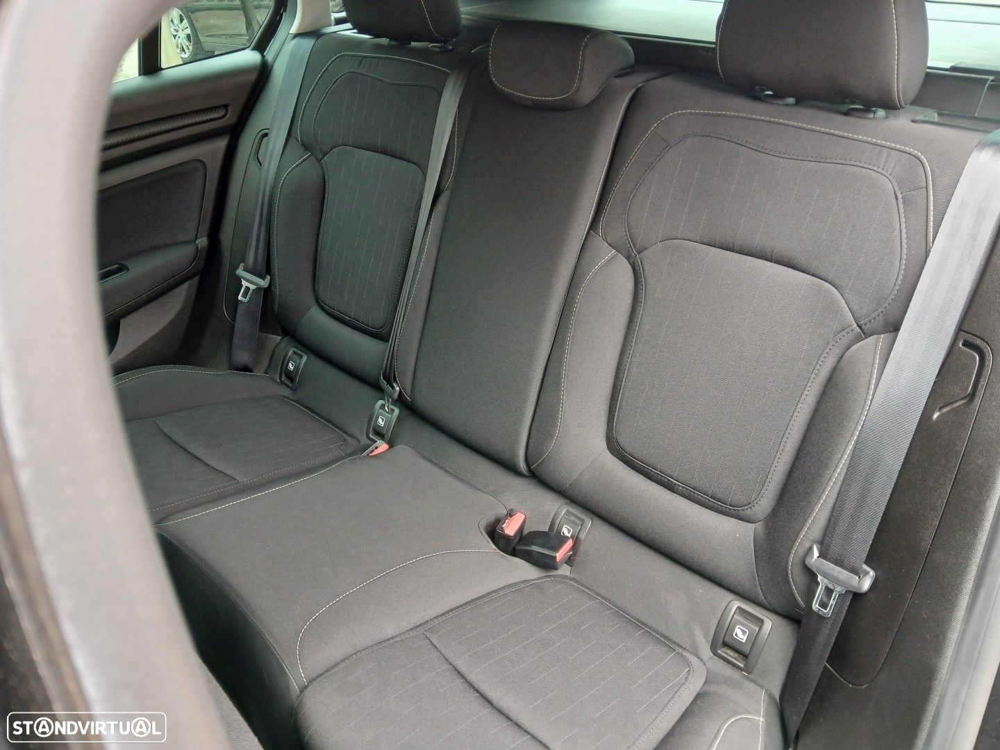 Renault Mégane 1.5 Blue dCi Limited - 11