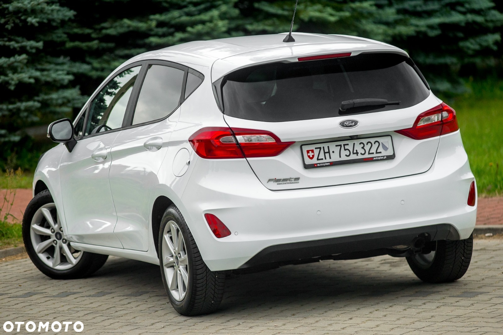 Ford Fiesta 1.0 EcoBoost S&S TITANIUM - 19