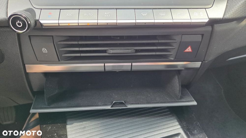 Opel Astra 1.2 Turbo Enjoy - 36