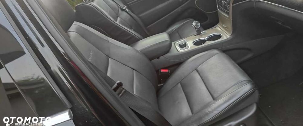 Jeep Grand Cherokee - 31