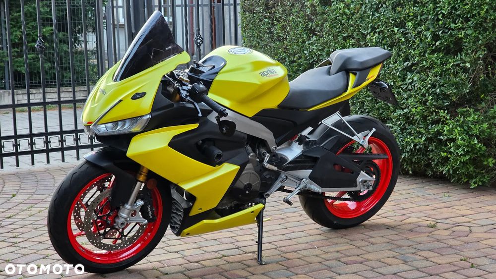 Aprilia RS - 8