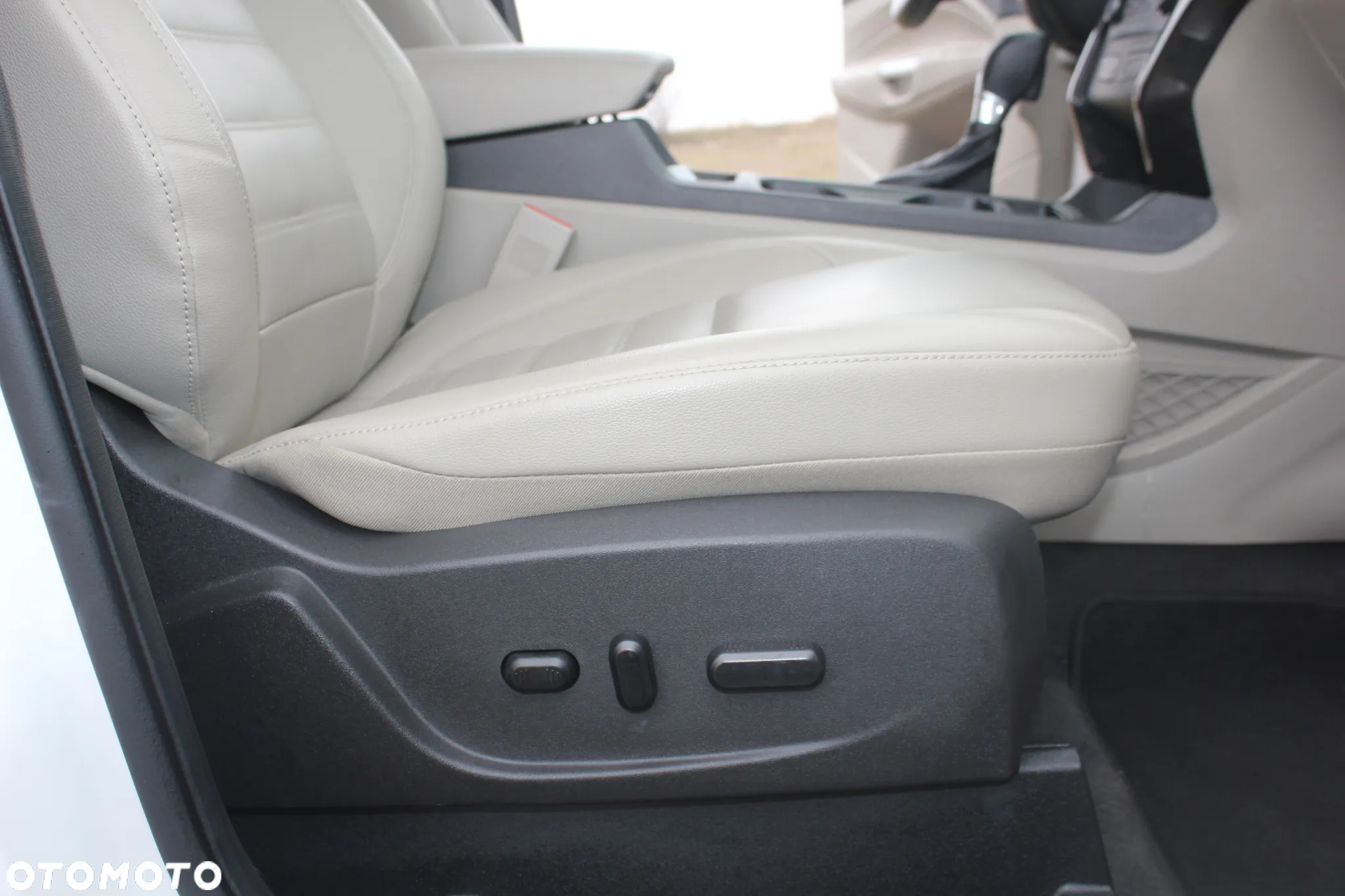 Ford Kuga 2.0 EcoBoost AWD Titanium ASS - 35