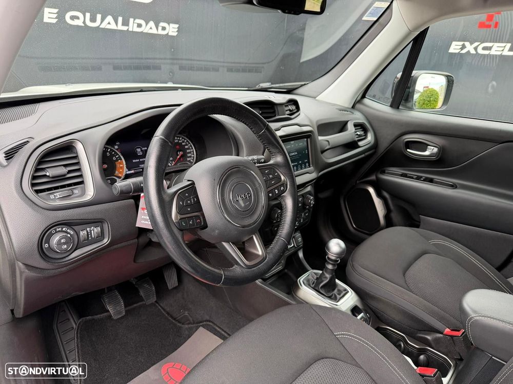 Jeep Renegade 1.0 T Limited - 12