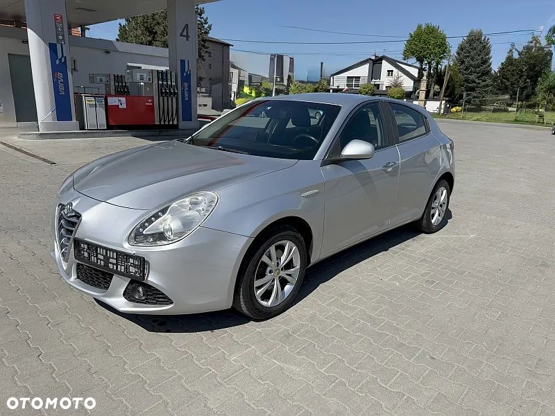 Alfa Romeo Giulietta 2.0 JTDM 16V Turismo - 1