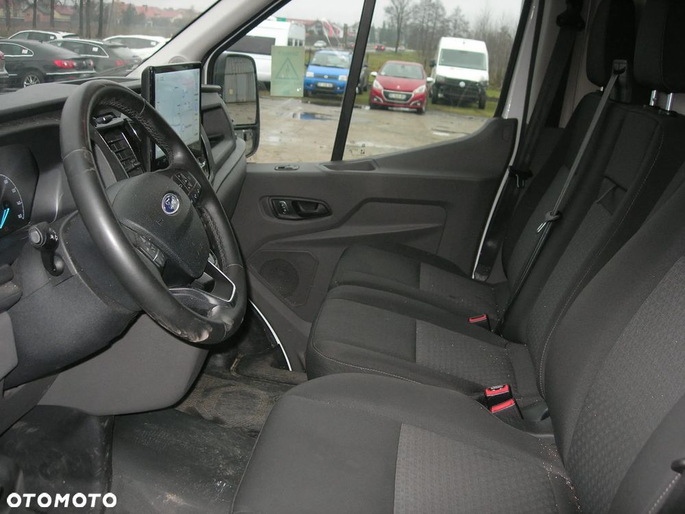 Ford Transit E350 L3H2 - 21
