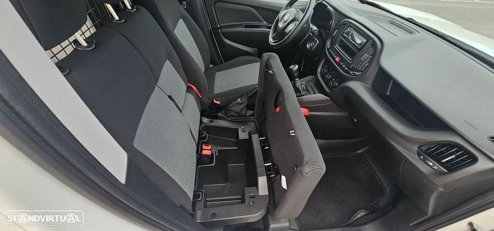 Fiat Doblo Cargo Diesel 1.3 MJ Easy 3L 4P (95cv) - 19