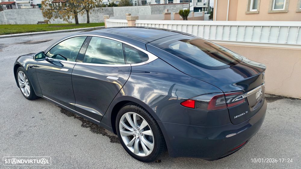 Tesla Model S 100D - 14