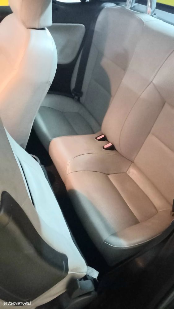 Peugeot 207 CC 1.6 HDi FAP Sport - 11