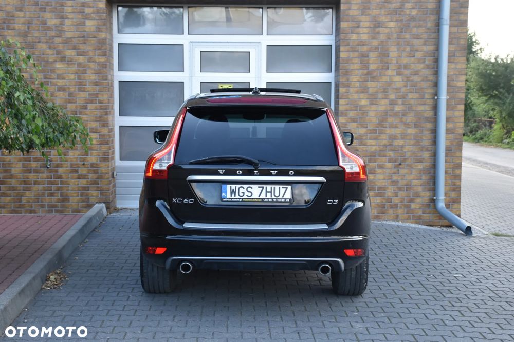 Volvo XC 60 D3 Drive-E R-Design Momentum - 31