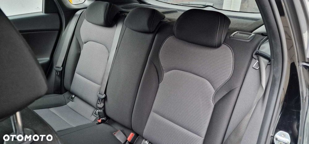 Hyundai i30 1.5 DPI Classic + - 14