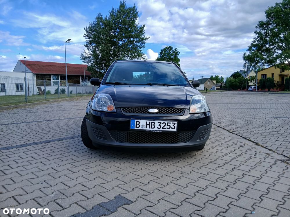 Ford Fiesta 1.3 Viva - 8